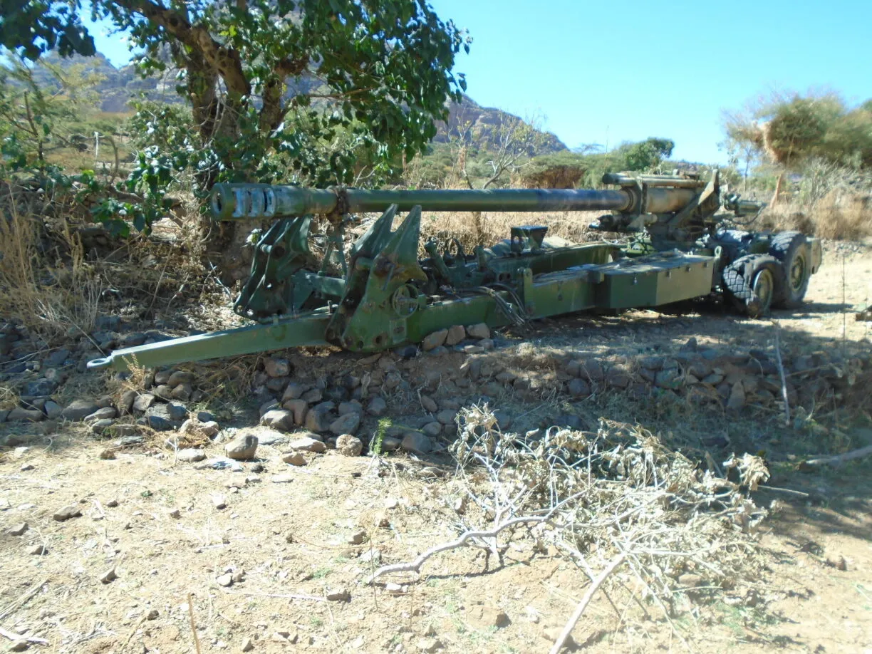 Photo taken near Werkamba ( Tigray ), shortly after the Ethiopian and Eritrean armies left the town. For some weeks there were no military in Werkamba, and the residents who had fled found their town back in ruins, including killed civilians lying on the street. Destroyed military vehicles show the